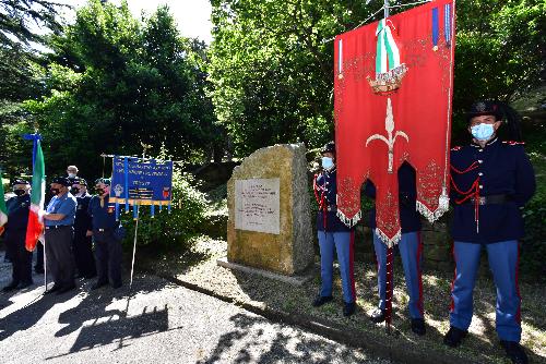 Il cippo nel Parco della Rimembranza che ricorda la Liberazione di Trieste dall'occupazione jugoslava